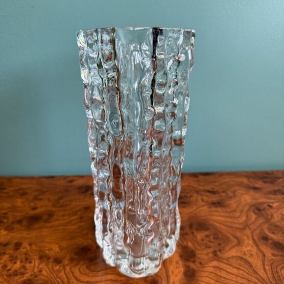 Vintage Mikasa Frostfire Clear Textured Solid Glass Vase 9.5" Tall Diamond Shape - Picture 7 of 11